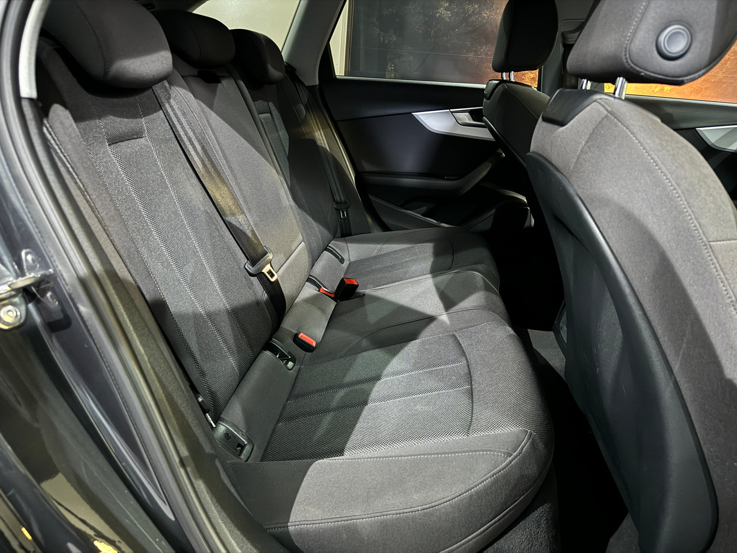Audi a4 avant 35tdi s-tronic business 2020
