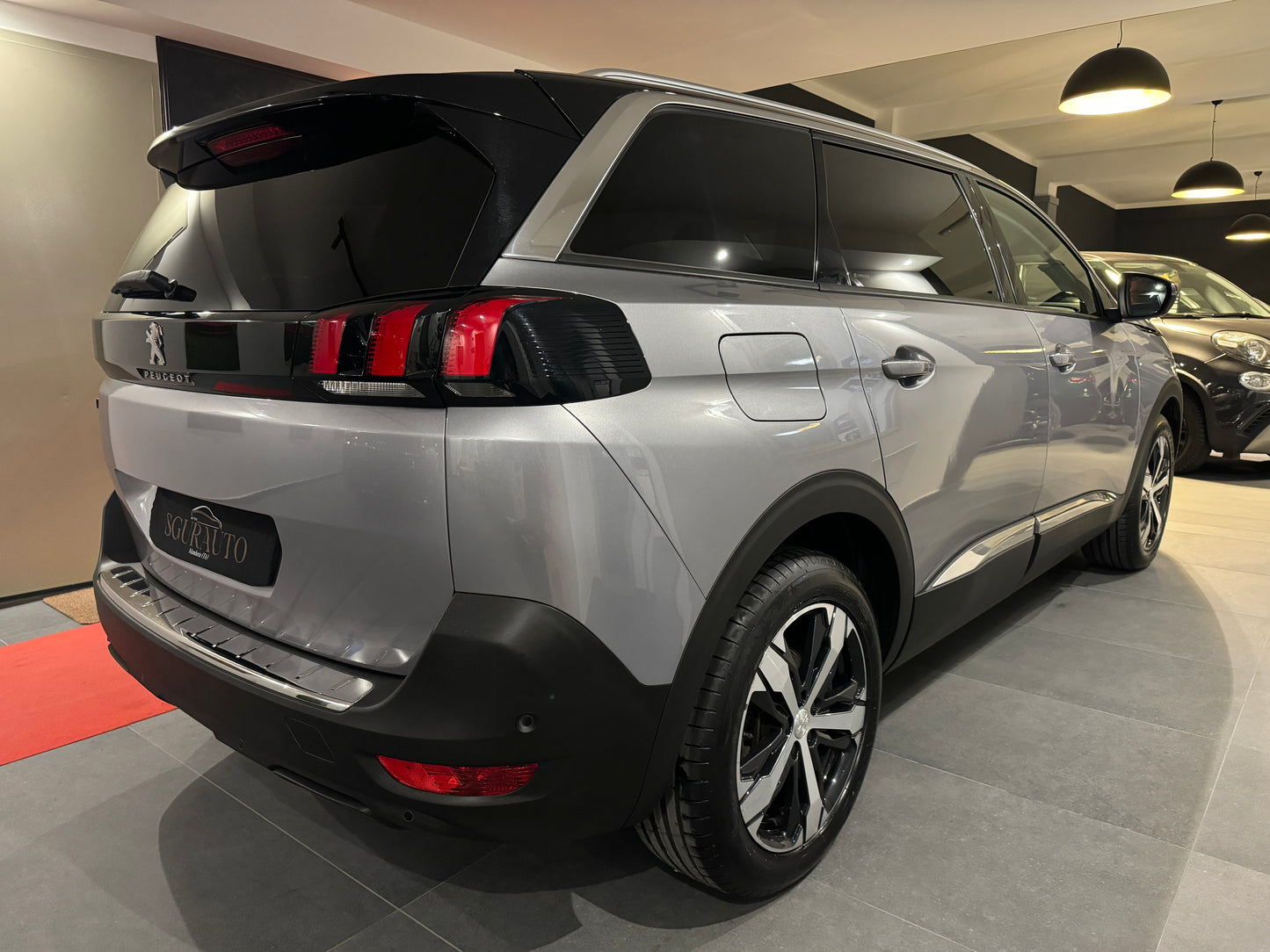 Peugeot 5008 1.5 bluehdi 130cv eat8 7 posti allure 2020