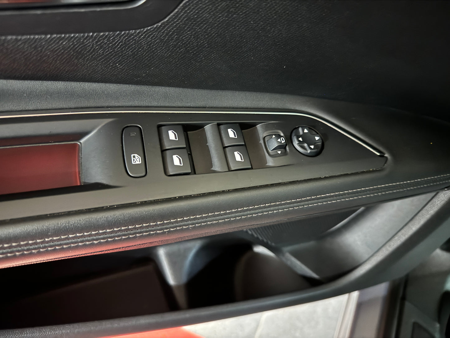 Peugeot 5008 1.5 bluehdi 130cv eat8 7 posti allure 2020
