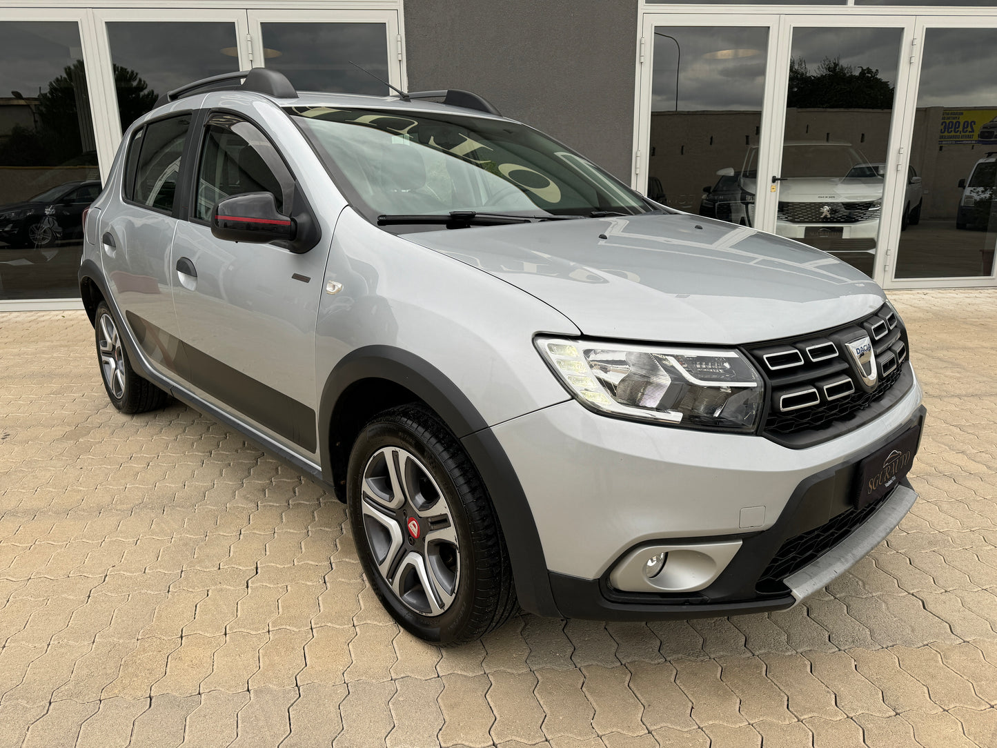 Dacia sandero stepway 0.9 tce turbo gpl 90 cv s&s techroad 2019