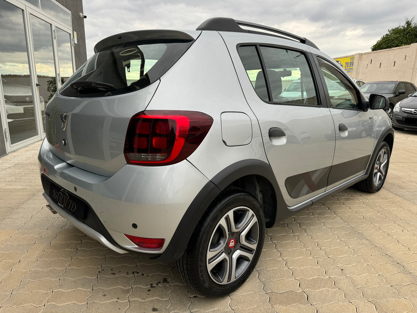 Dacia sandero stepway 0.9 tce turbo gpl 90 cv s&s techroad 2019