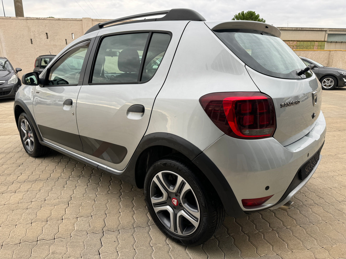 Dacia sandero stepway 0.9 tce turbo gpl 90 cv s&s techroad 2019