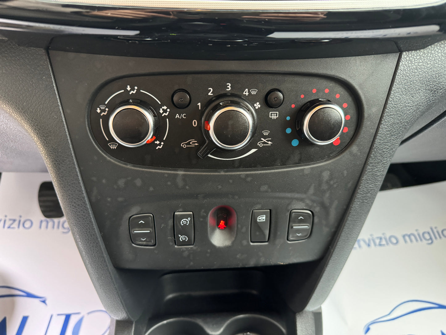 Dacia sandero stepway 0.9 tce turbo gpl 90 cv s&s techroad 2019