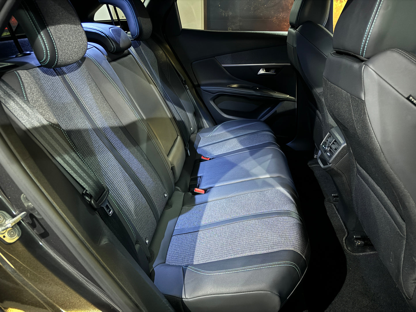 Peugeot 3008 1.5 bluehdi 130cv eat8 allure 2023
