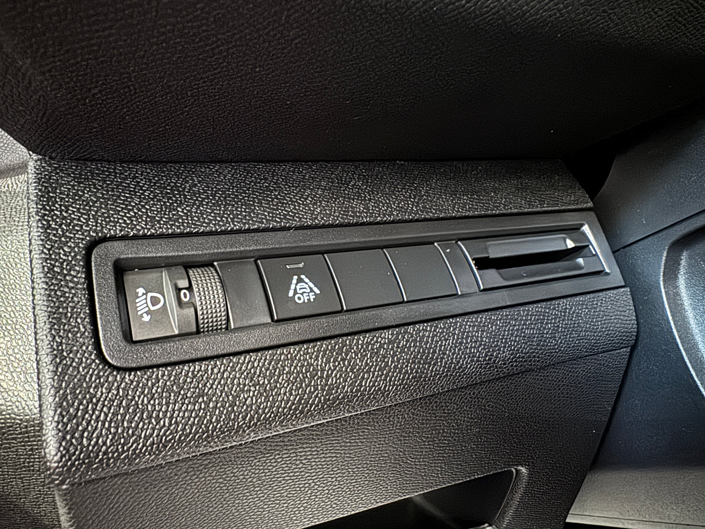 Peugeot 3008 1.5 bluehdi 130cv eat8 allure pack 2022
