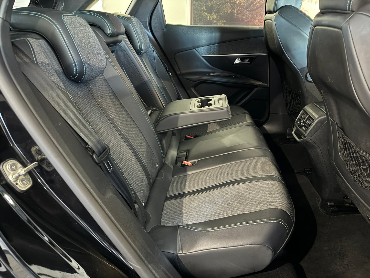 Peugeot 3008 1.5 bluehdi 130cv eat8 allure pack 2022