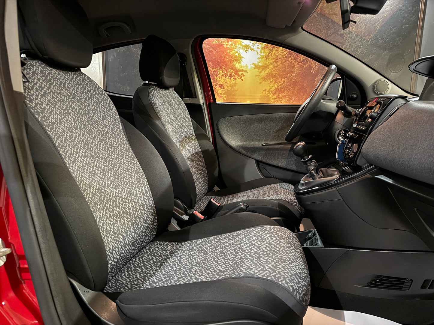 LANCIA YPSILON 1.0 FIREFLY 70CV HYBRID GOLD 2022
