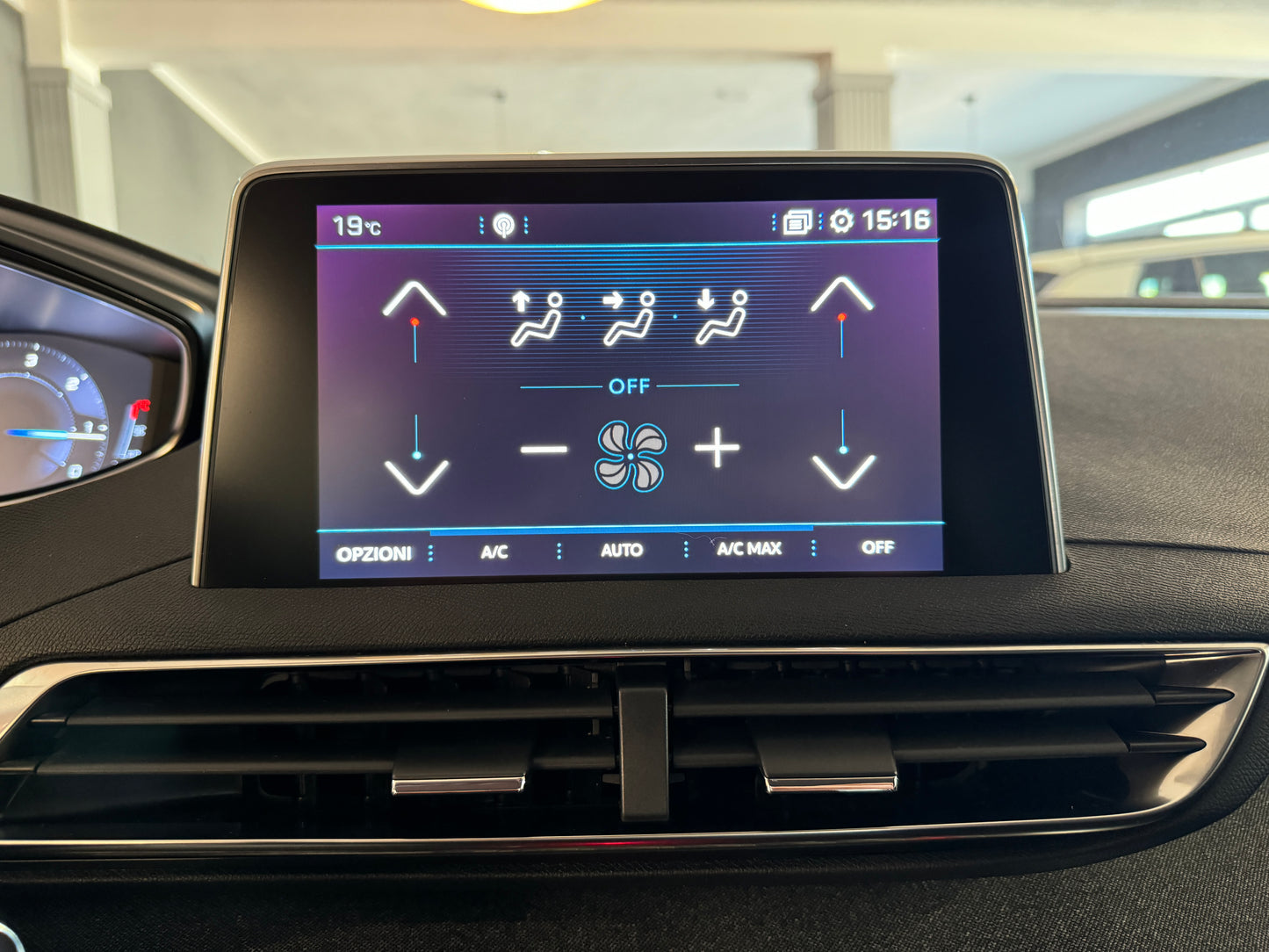 PEUGEOT 3008 1.5 BLUEHDI 130CV ALLURE 2019