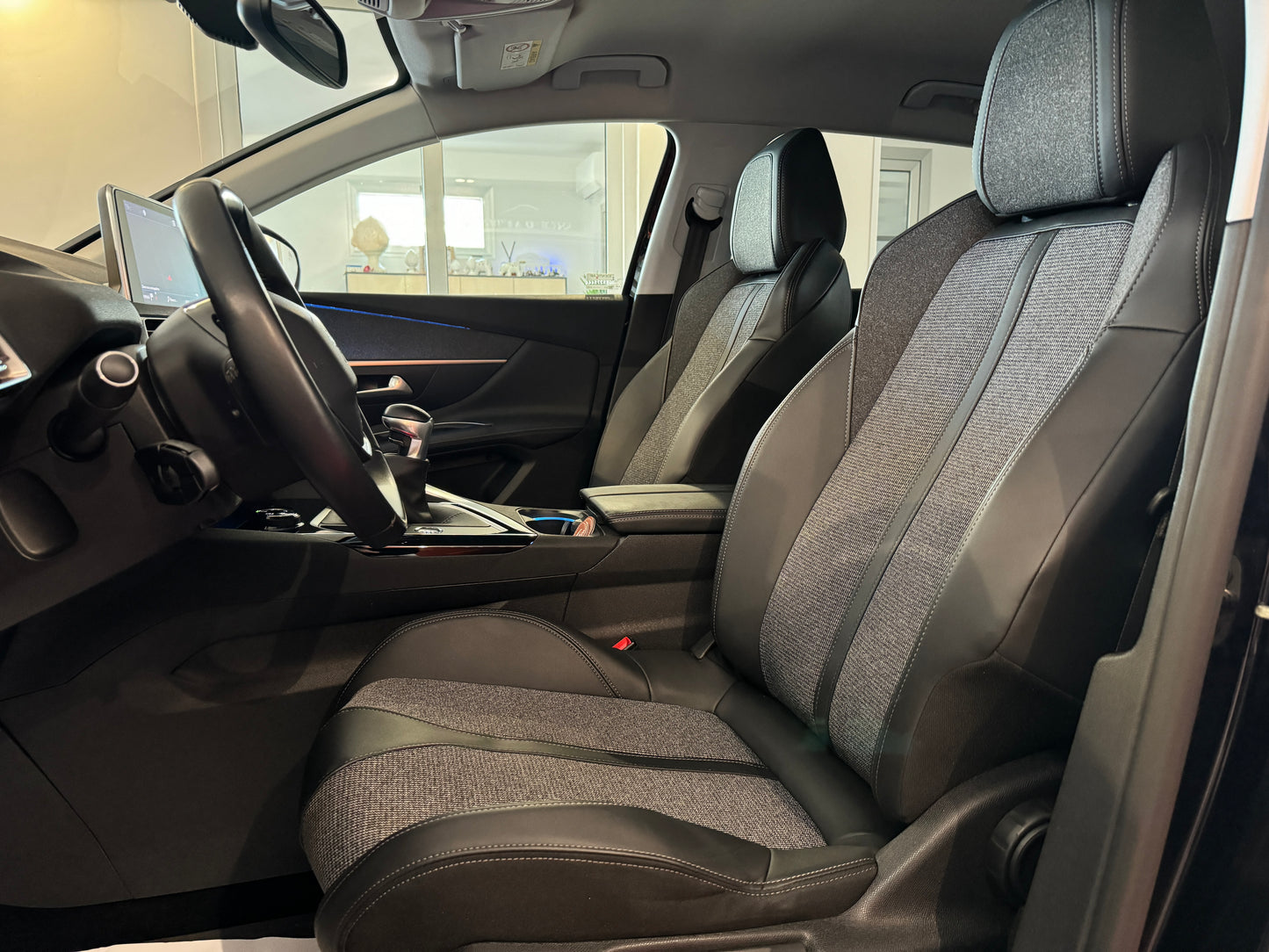 PEUGEOT 3008 1.5 BLUEHDI 130CV ALLURE 2019