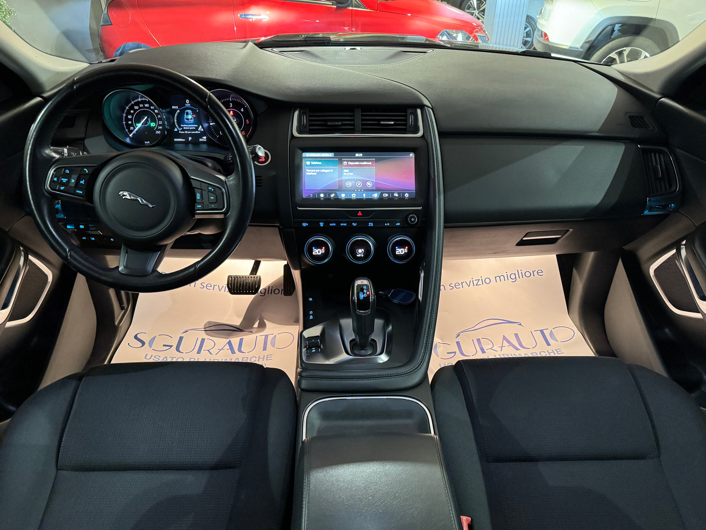 Jaguar e-pace 2.0 d 180cv awd 2018