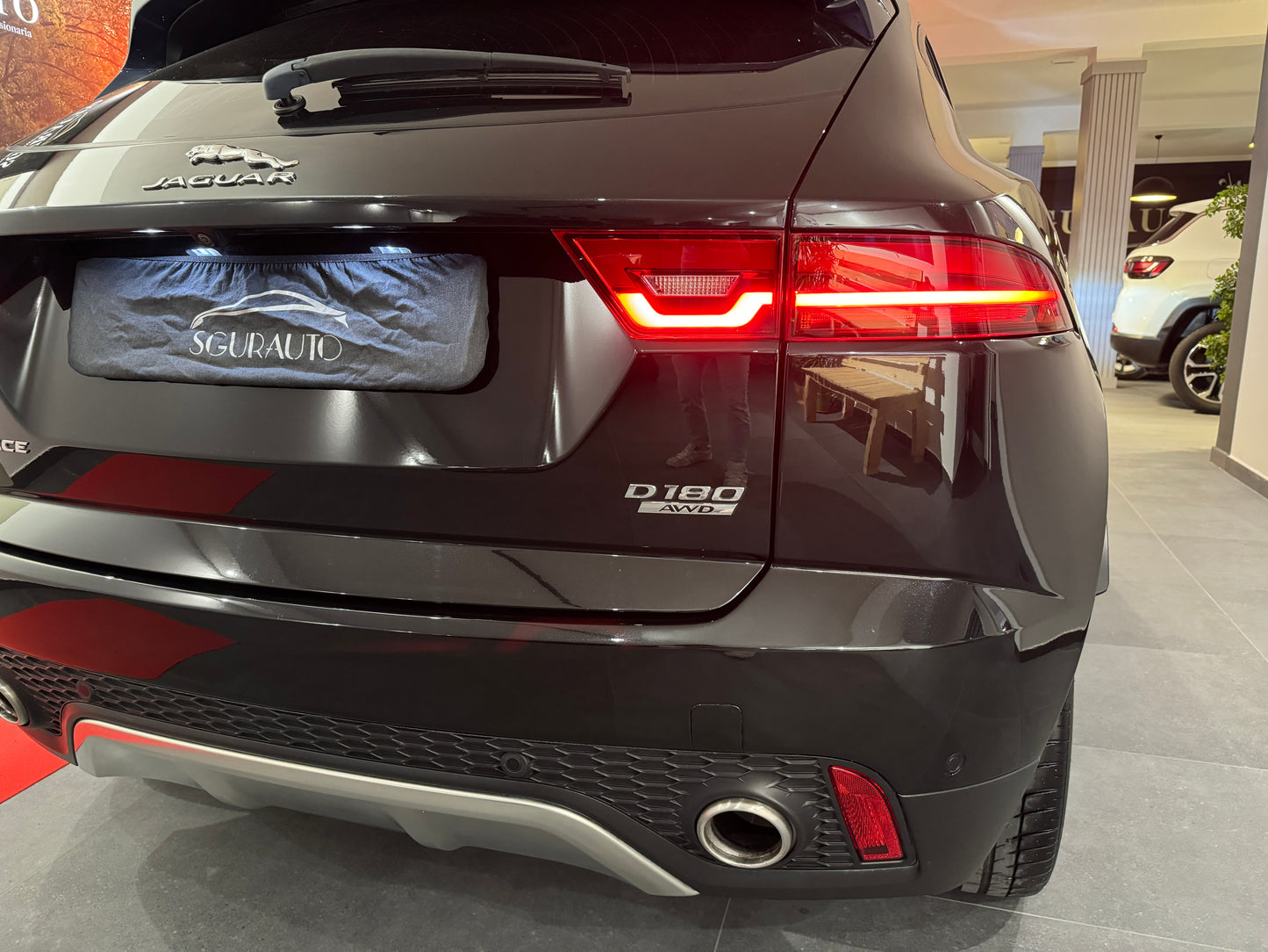Jaguar e-pace 2.0 d 180cv awd 2018