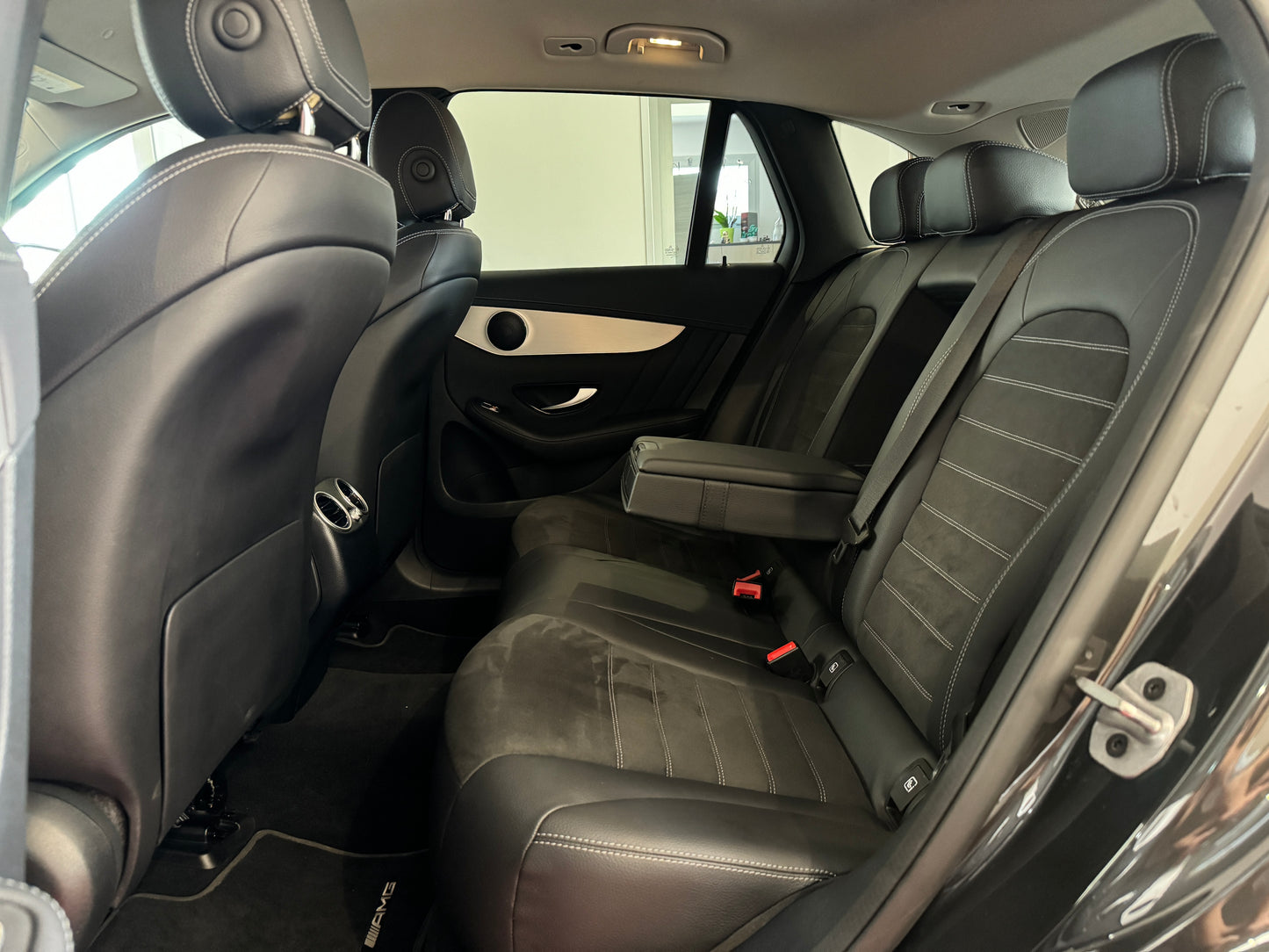 MERCEDES-BENZ GLC 220D PREMIUM PLUS AMG 2022
