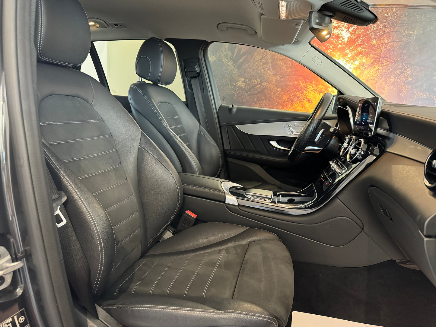 MERCEDES-BENZ GLC 220D PREMIUM PLUS AMG 2022