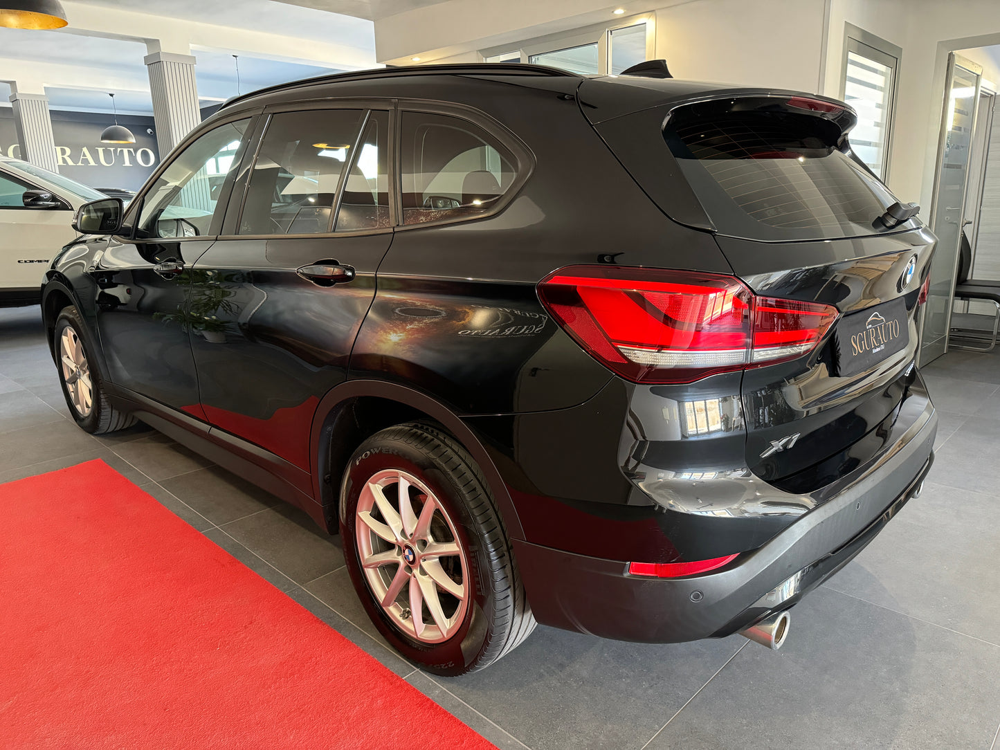Bmw x1 sdrive 18d business advantage 2021
