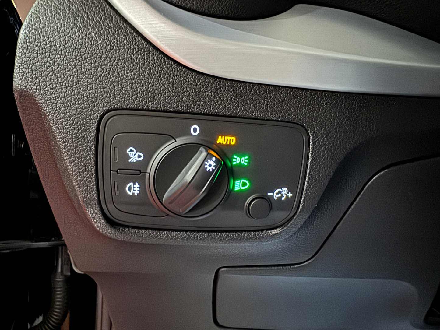 Audi q2 1.6 tdi 116cv s-tronic s-line 2018