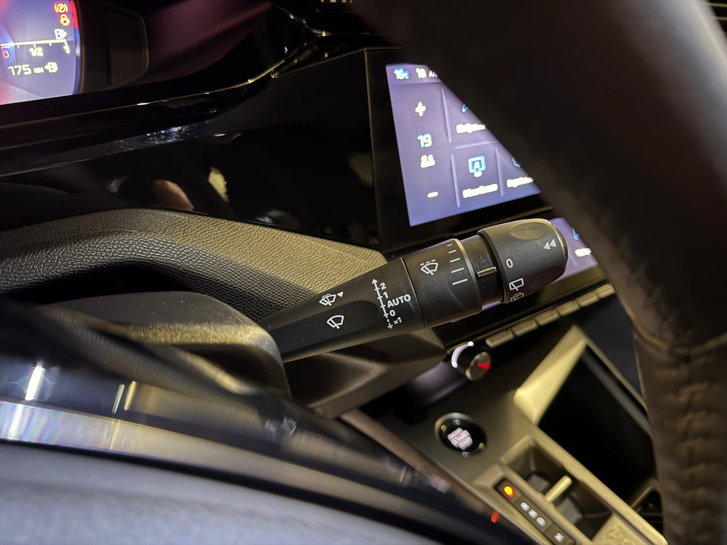 Peugeot 308 SW 1.5 BlueHDi EAT8 Allure – 2023