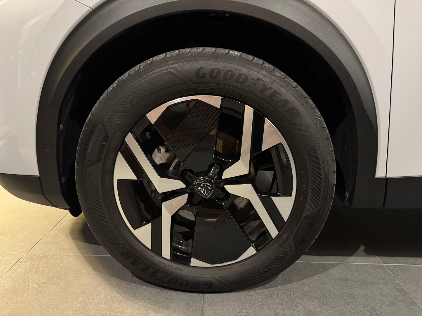 Peugeot 2008 1.2 Puretech Allure 2025