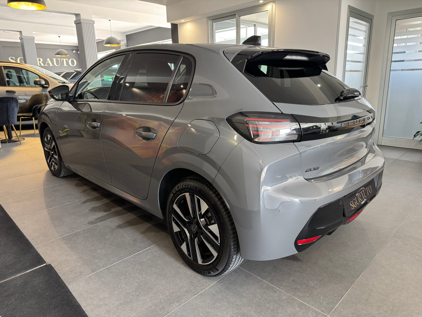 Peugeot 208 1.2 Puretech Allure 2025
