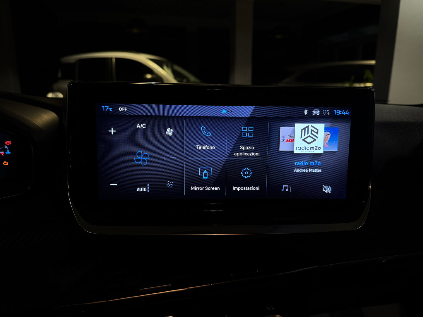 Peugeot 208 1.2 Puretech Allure 2025