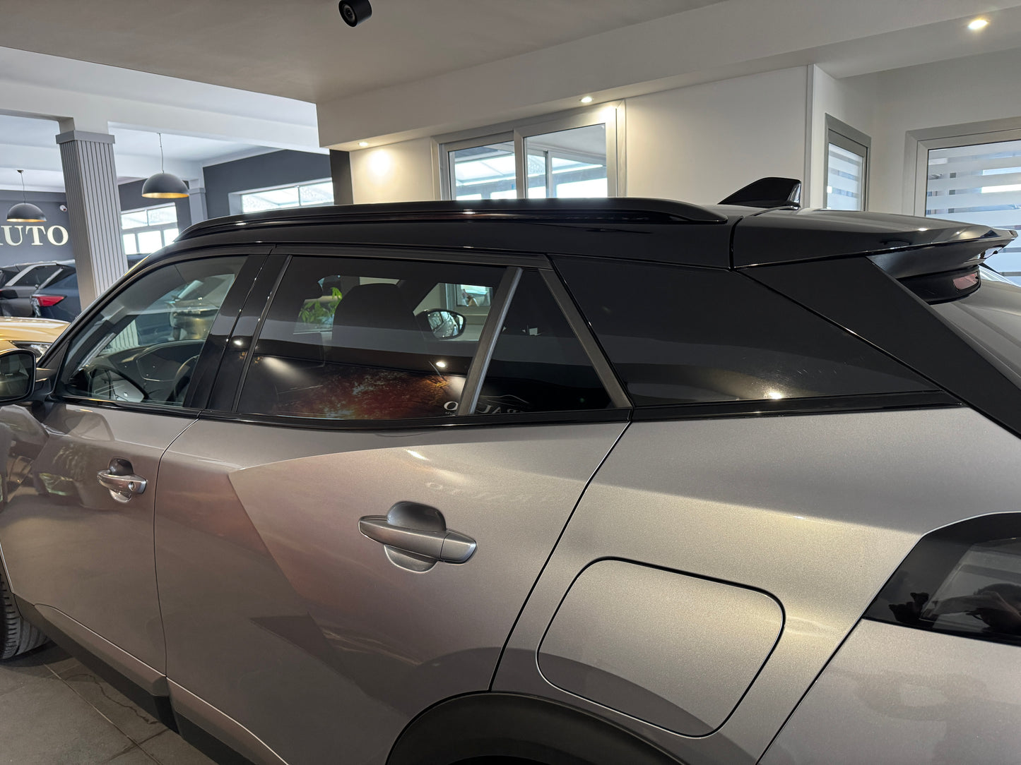 Peugeot 2008 1.2 Hybrid 145cv E-Dcs6 Gt 2025