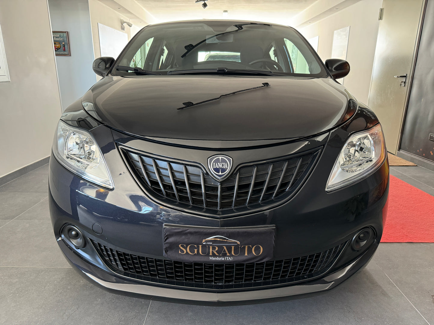 Lancia ypsilon 1.0 firefly 70cv hybrid oro 2024